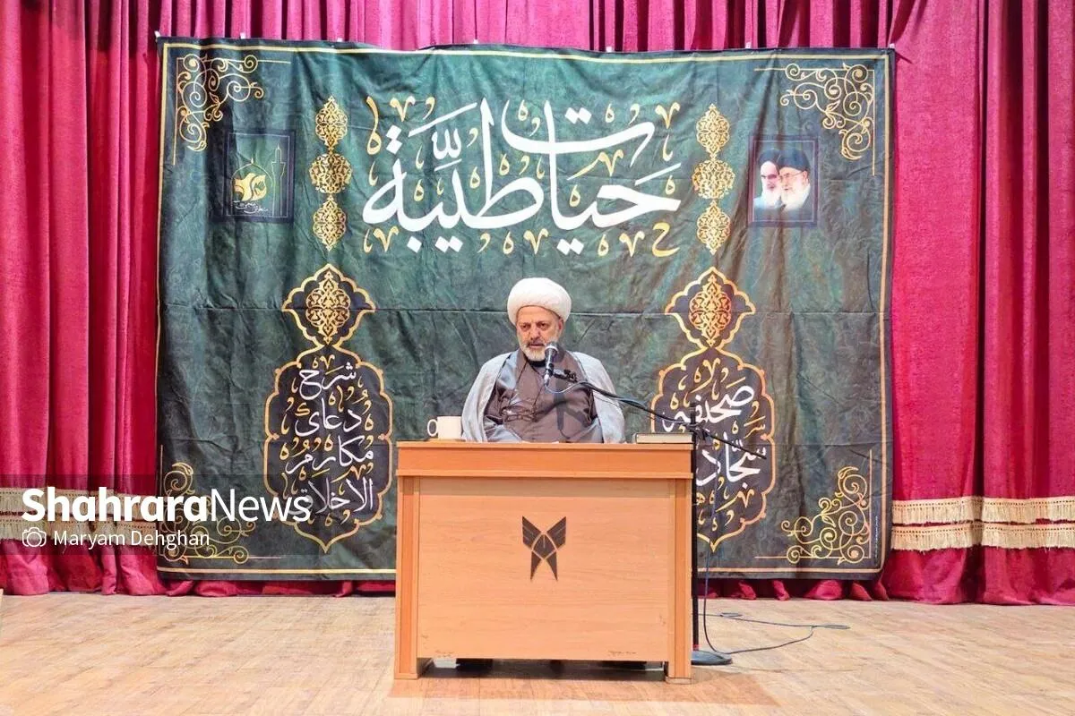 عزت و رشد فردی آمیخته به کبر و غرور، مایه سقوط انسان است