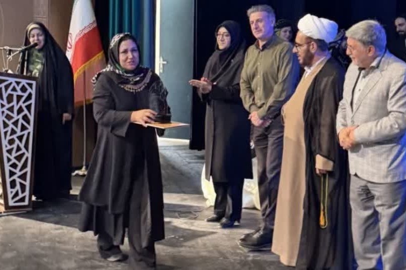 تسلط بر تکنیک داستان نویسی، موعظه را کمرنگ و اثرگذاری را بیشتر میکند تسلط بر تکنیک داستان نویسی، موعظه را کمرنگ و اثرگذاری را بیشتر میکند