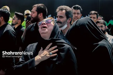 عکس‌هایی از مراسم تشییع پیکر شهدای خدمت در مشهد (۱)