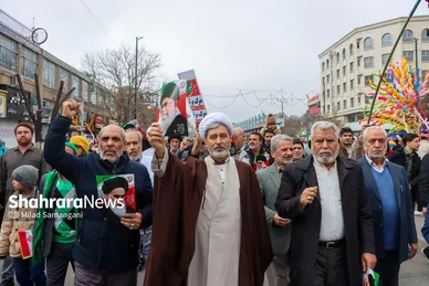 گزارش تصویری | راهپیمایی مردم مشهد در یوم الله ۲۲ بهمن ۲