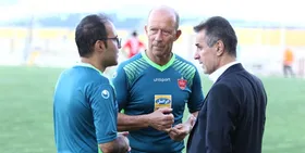 کالدرون وقت داد انصاری&zwnj;فر تشکر کرد
