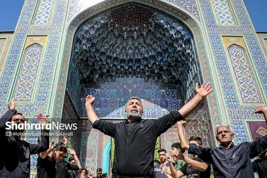 عزاداری روز شهادت امام رضا (ع) در حرم مطهر رضوی