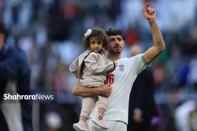 شادی بازیکنان تیم ملی پس از پیروزی مقابل ژاپن