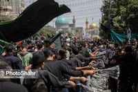 ویدئو| دسته روی عزاداران حسینی به سمت حرم مطهر رضوی در شب عاشورا