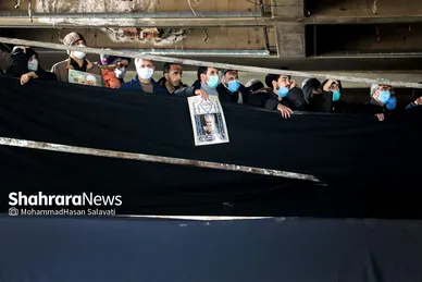 مراسم تدفین پیکر ۳ شهید گمنام در میدان شهدا مشهد