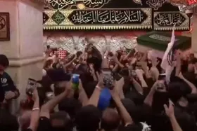 ویدیو| اقامۀ نماز مجدد بر پیکر رهبر شهید انقلاب در جوار ضریح حضرت عباس(ع)