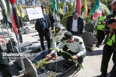 غبارروبی گلزار شهدای فراجا در مشهد