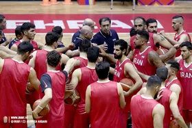 سکوت یک دقیقه ای ملی پوشان بسکتبال به یاد جانباختگان &laquo;متروپل&raquo;+ویدئو