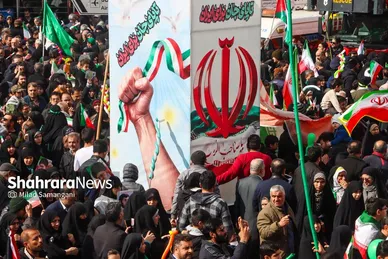 گزارش تصویری | راهپیمایی مردم مشهد در یوم الله ۲۲ بهمن ۲