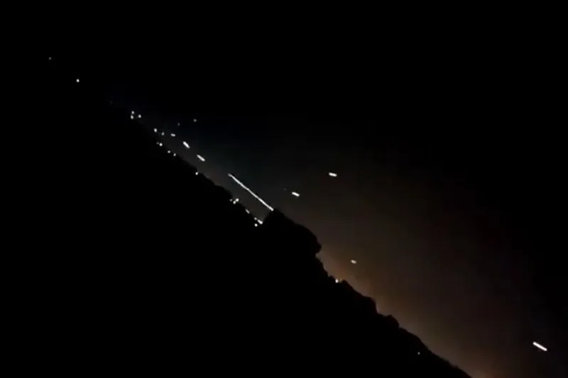 حمله عربستان 