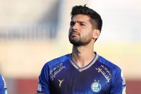 ستاره اصفهانی در استقلال ماندگار شد