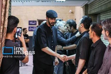 عکس‌هایی از مراسم ترحیم شهید «علیرضا تنابنده» برادرزاده محسن تنابنده