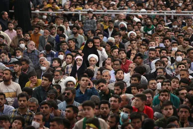 حضور و سخنرانی رهبر انقلاب در اجتماع زائران و مجاوران حرم مطهر رضوی- ۳