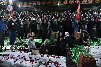 مراسم تدفین پیکر ۳ شهید گمنام در میدان شهدا مشهد