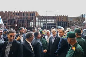 پزشکیان از صنایع کشتی&zwnj;سازی شهید محلاتی بوشهر بازدید کرد (۲۵ بهمن ۱۴۰۳)