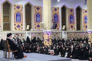 گزارش تصویری | دیدار هزاران نفر از خانواده‌های شهدای اقتدار با رهبر انقلاب اسلامی در خجسته سالروز میلاد امیرالمومنین (ع)