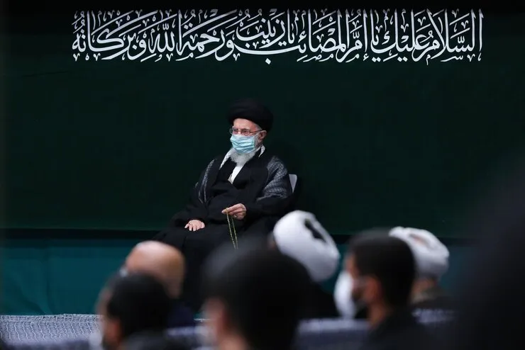ویدئو| قرائت زیارت اربعین با حضور رهبر انقلاب اسلامی