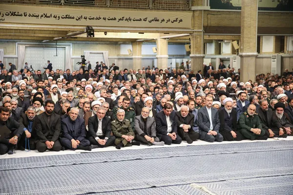 رهبر معظم انقلاب: رژیم صهیونیستی، سیلی اقدام در سوریه را خواهد خورد | فعالیت‌های وسیع زیر ساختی بخش شیرین اقتصاد است + فیلم و تصاویر
