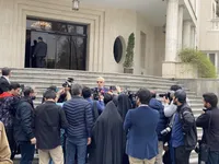 وزیر نفت: هیچ برنامه‌ای برای افزایش قیمت بنزین نداریم| بدهی ایران به ترکمنستان تسویه شد+ فیلم