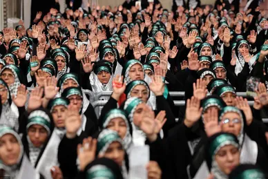 عکس‌هایی از دیدار هزاران نفر از بسیجیان سراسر کشور با رهبر معظم انقلاب (۵ آذر ۱۴۰۳)