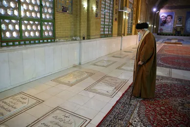 حضور رهبر معظم انقلاب در مرقد مطهر امام خمینی(ره) و گلزار شهیدان