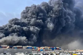 دود حادثه بندرعباس در چشم اقتصاد خراسان رضوی | گزارش شهرآرانیوز از تأثیرات حادثه بندر شهید رجایی بر صنایع استان