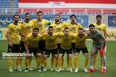 بازی دو تیم نساجی مازندران و سپاهان اصفهان در لیگ برتر