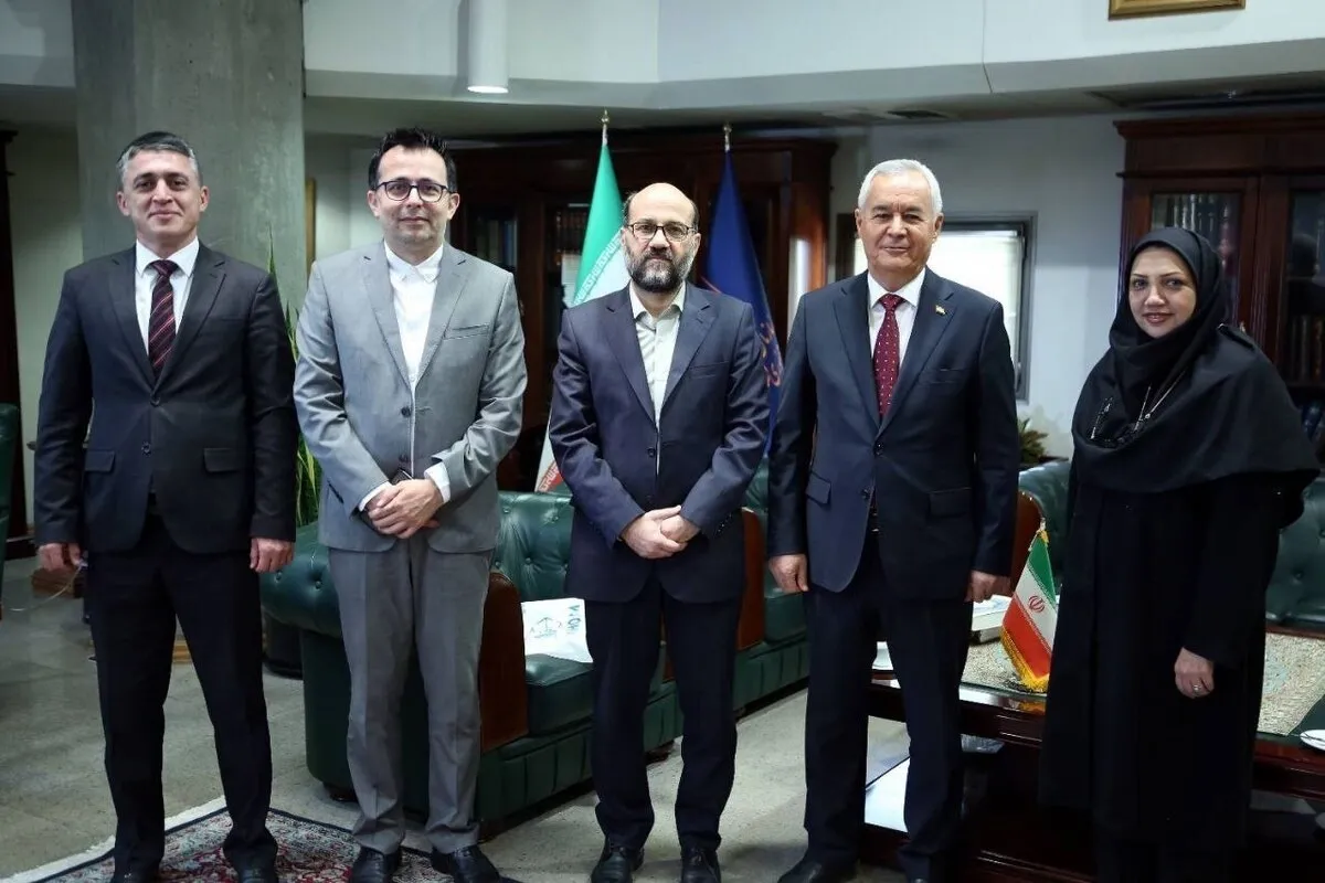 قدردانی رئیس سازمان اسناد و کتابخانه ملی ایران از توزیع شاهنامه در تاجیکستان