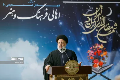عکس‌هایی از افطاری رئیس جمهور با بازیگران