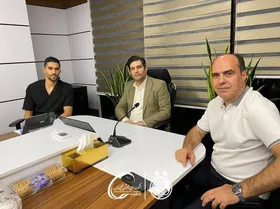 حسینی به جای تنبیه قول افزایش دستمزد گرفت| بازگشت بعد ازجلسه با سمیعی