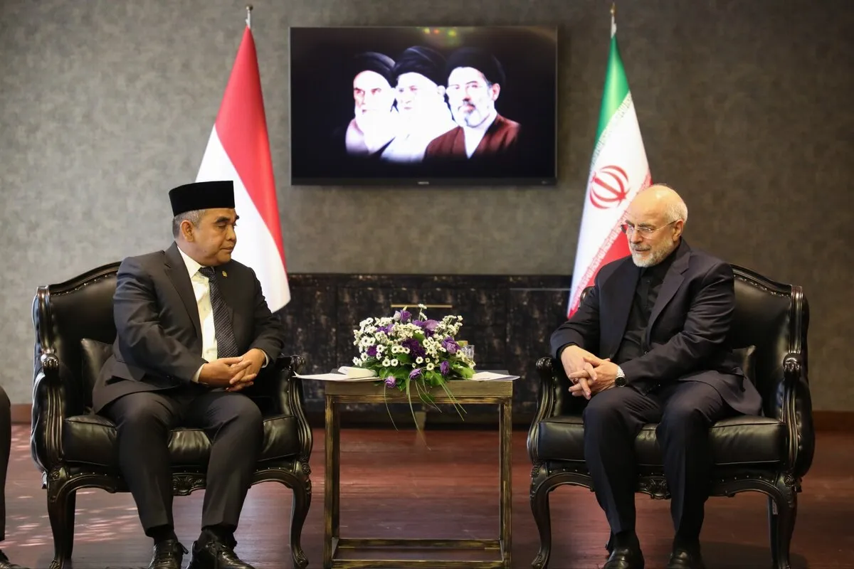رئیس مجلس در دیدار رئیس مجلس خلق اندونزی: کسی می‌تواند با آمریکا مذاکره کند که آماده جنگ باشد