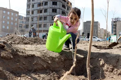 مراسم روز درختکاری در مشهد 