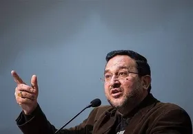 مقدم فر: آیین تشییع رهبر شهید نقطه عطف تحولات منطقه می&zwnj;شود | مجازات مستکبران هیچ ارتباطی به تفاهم و مذاکره ندارد
