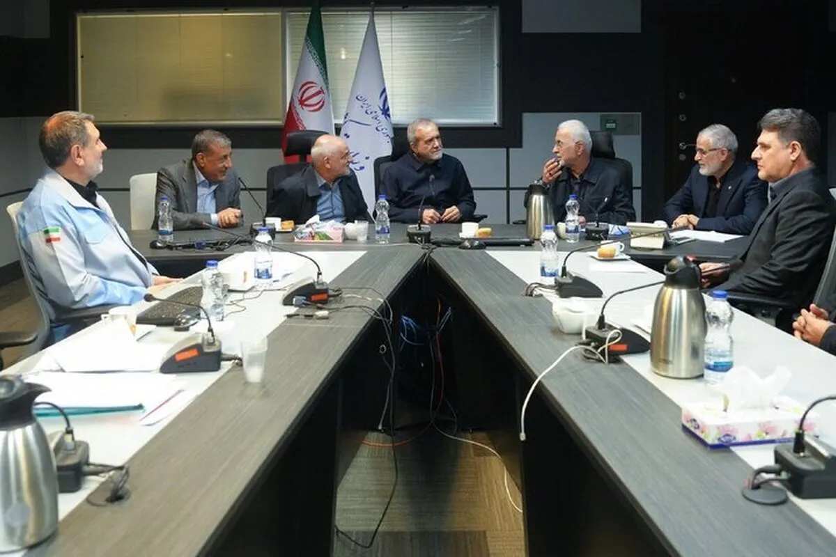 رئیس جمهور در بازدید از وزارت کشور: اکنون زمان مناسب واگذاری اختیارات بیشتر به استان‌هاست
