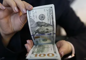 پیش&zwnj;بینی بانک مرکزی از وضعیت بازار ارز در سال ۱۴۰۰