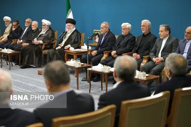 عکس‌هایی از دیدار رئیس‌جمهور و اعضای هیئت دولت چهاردهم با رهبر معظم انقلاب