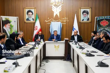 آیین رونمایی از پوستر نخستین کنفرانس ملی چالش‌های حاشیه‌نشینی و فرصت‌های بازآفرینی