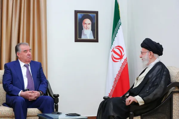 رؤسای جمهور و مقامات عالی‌رتبه بین‌المللی میهمان در مراسم تحلیف رئیس‌جمهور، با رهبر معظم انقلاب اسلامی دیدار کردند + عکس