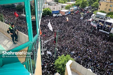 تصاویری از استقبال و تشییع پیکر رئیس جمهور رئیسی و شهدای خدمت در مشهد