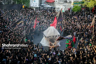 آیین خیمه سوزان عصر عاشورا در مشهد