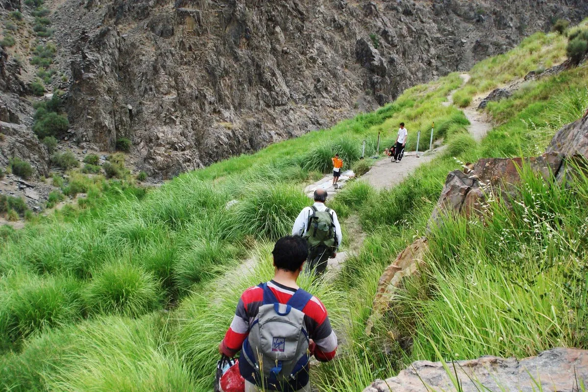 کاهش آمار گردشگری در خلیل‌آباد خراسان‌ رضوی به دلیل عدم روشنایی مناسب