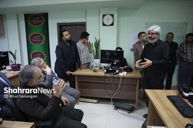 گزارش تصویری از بازدید عضو دفتر حفظ و نشر آثار رهبر معظم انقلاب اسلامی و شهردار مشهد مقدس از مؤسسه فرهنگی شهرآرا
