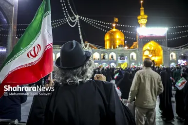 گزارش تصویری | اجتماع مردم مشهد در محکومیت حملات آمریکایی، صهیونی به ایران در حرم مطهر رضوی