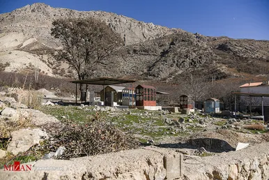زندگی در سی سخت یک سال پس از زلزله