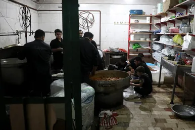 مراسم عزاداری شب هفتم محرم در حسینیه سادات نبی مهاجران افغانستانی‎