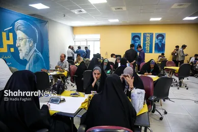 گزارش تصویری | رویداد تولید پوستر و اکران شهری «برای خدمت»