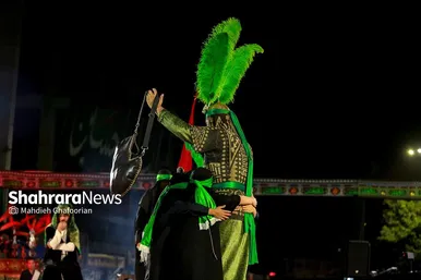 تصاویری از آیین تعزیه خوانی در عرصه میدان شهدا