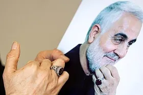 ویدئو| اهدای انگشتر حاج&zwnj;قاسم توسط دخترش برای تدفین همراه با پیکر شهید امیرعبداللهیان