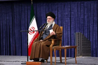 عکس‌هایی از دیدار مدال‌آوران ورزشی و علمی با رهبر انقلاب (۲۸ مهرماه ۱۴۰۴)