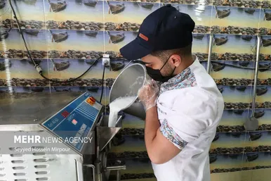 شیریخ بستنی پرطرفدار در افغانستان